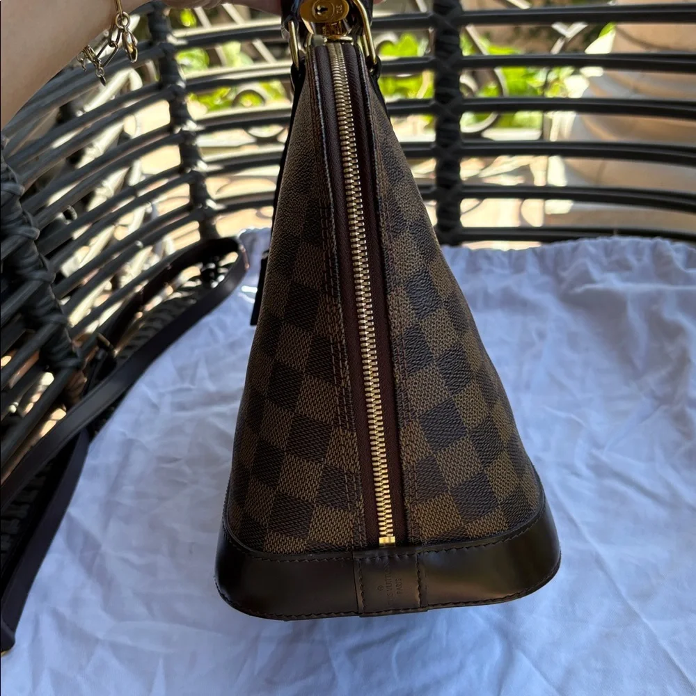 Louis Vuitton Alma pm - Picture 8 of 17